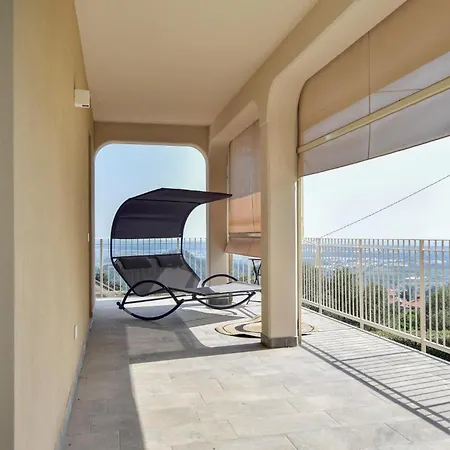 בית נופש 4 Bedroom Gorgeous In *
