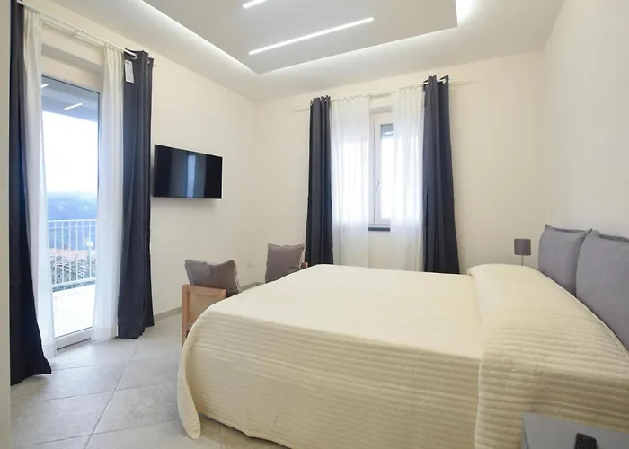 4 Bedroom Gorgeous In