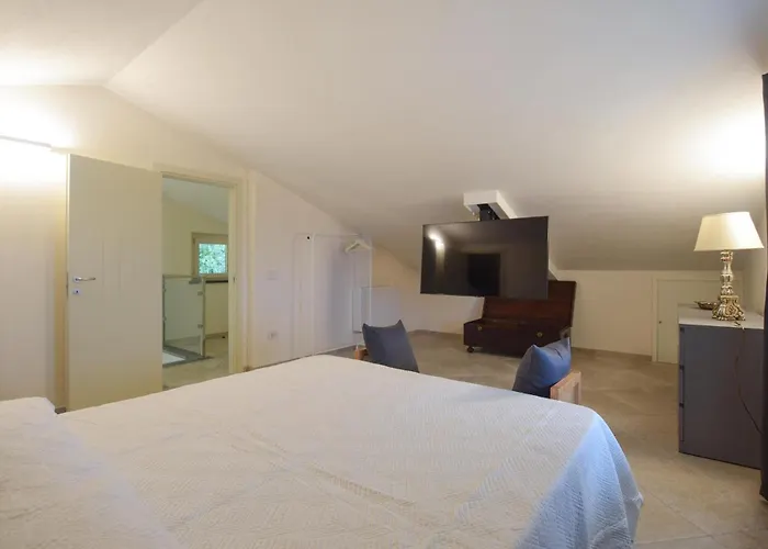 4 Bedroom Gorgeous In