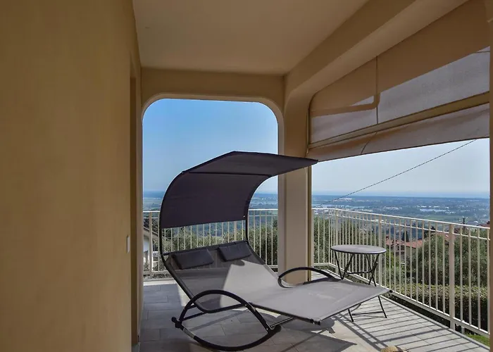 4 Bedroom Gorgeous In * Massarosa