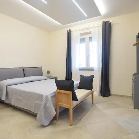Holiday home 4 Bedroom Gorgeous In Massarosa