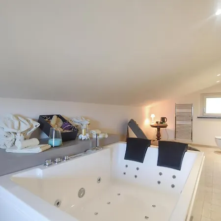 4 Bedroom Gorgeous In Holiday home